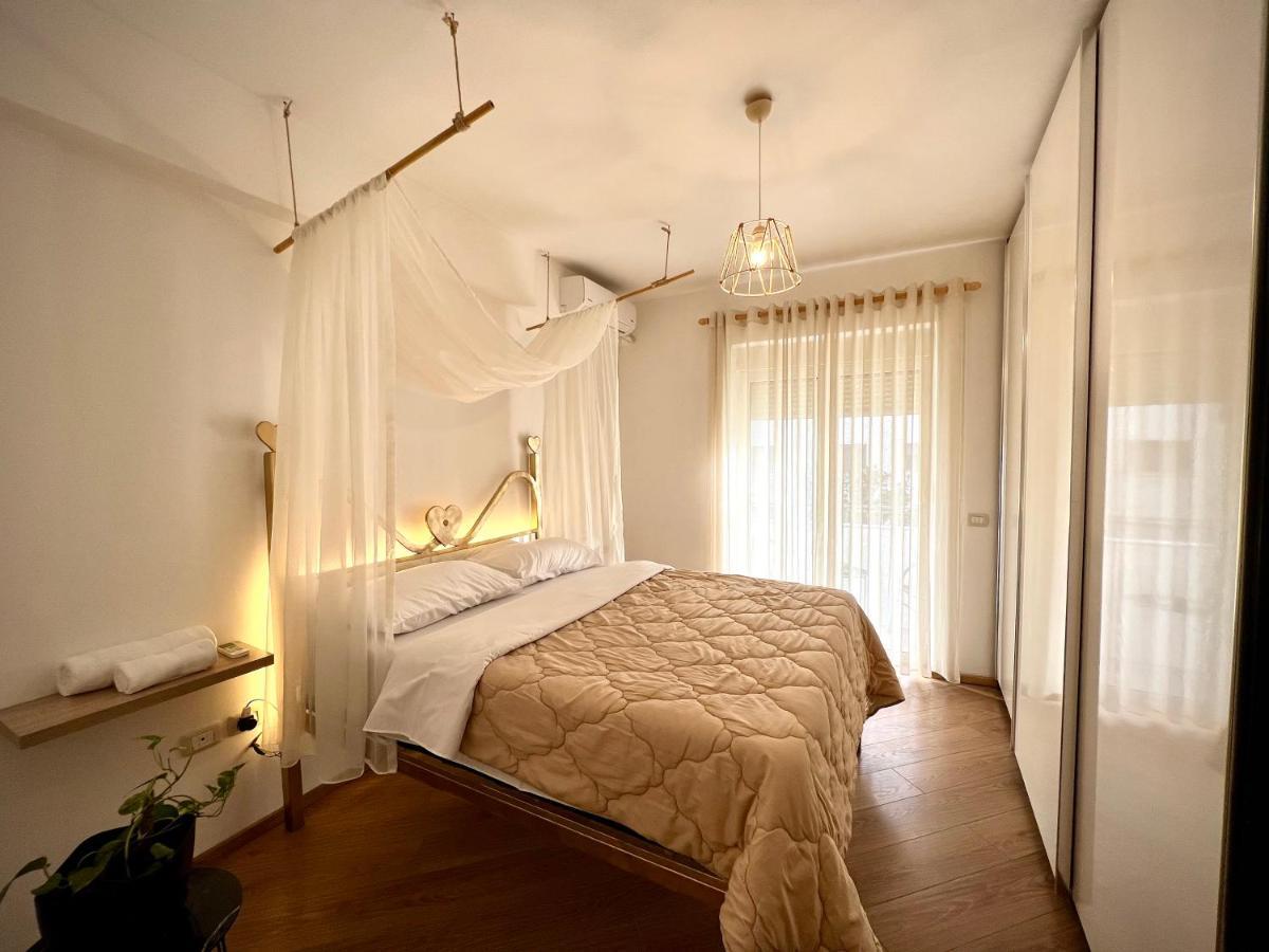 Luxury Apartments In City Center Durrës Kültér fotó