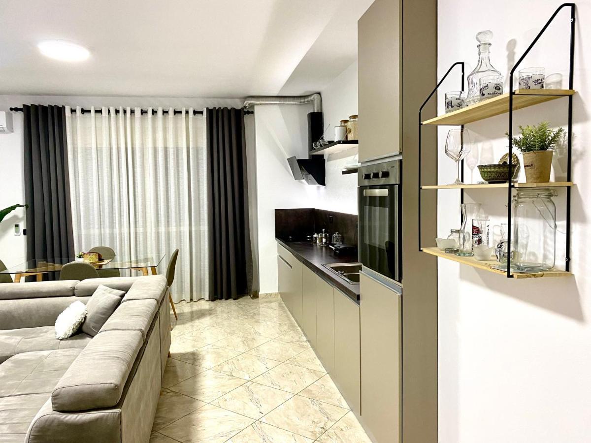 Luxury Apartments In City Center Durrës Kültér fotó