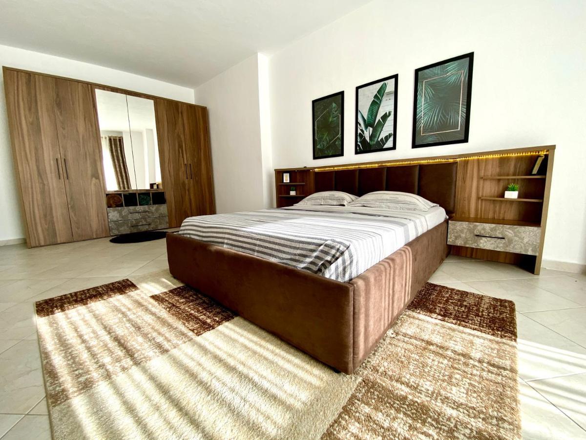 Luxury Apartments In City Center Durrës Kültér fotó