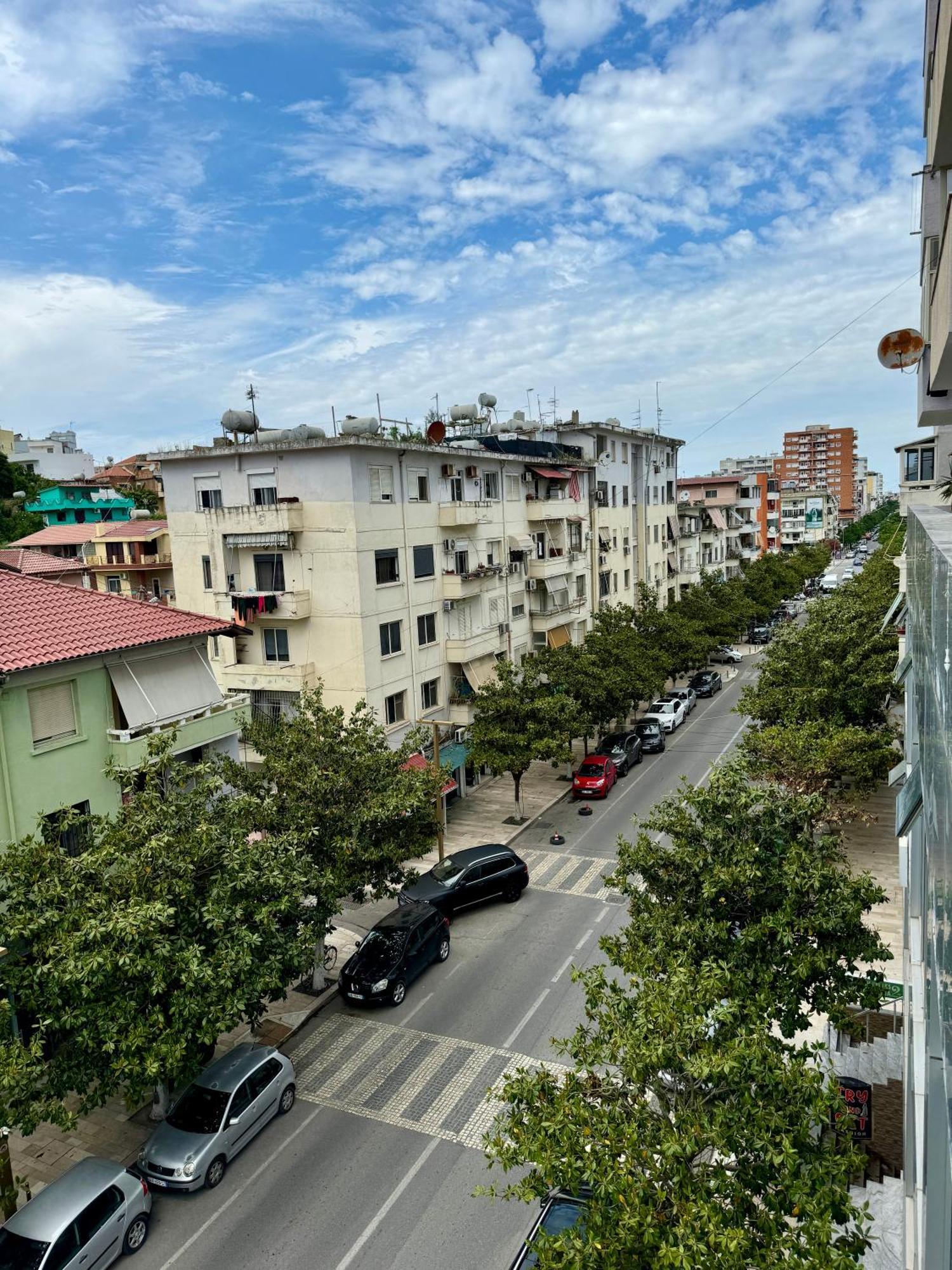 Luxury Apartments In City Center Durrës Kültér fotó